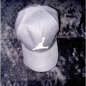 Black Jordan hat